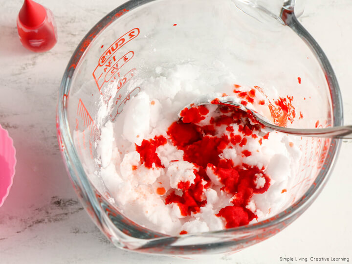 Fizzy Frozen Heart ~ Chemical Reaction Experiment Stirring in Food Colouring