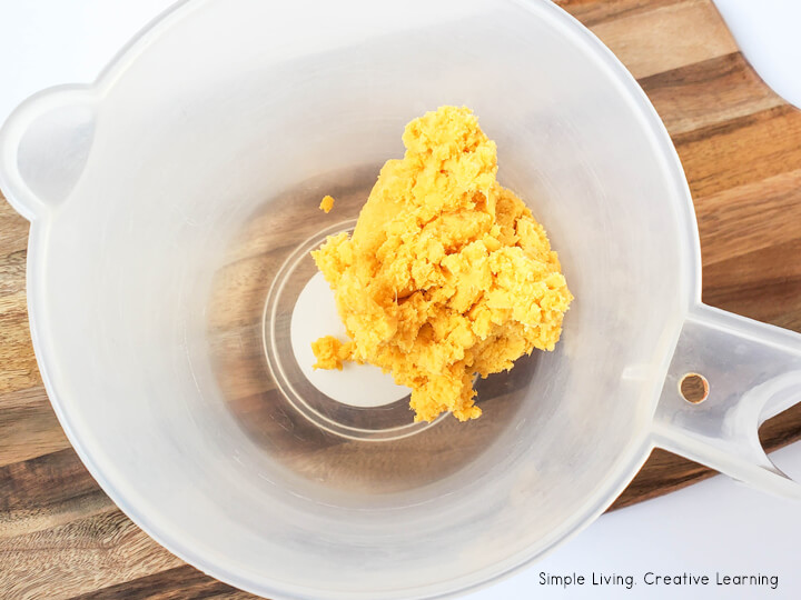 DIY Creamy Body Butter melting shea butter