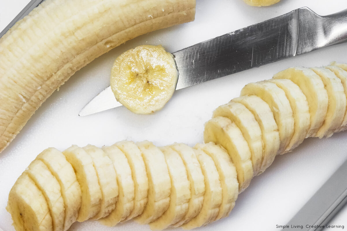 How to Dehydrate Bananas cutting bananas
