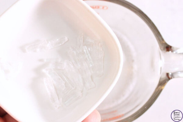 Homemade Anti Itch Spray dissolving the menthol crystals