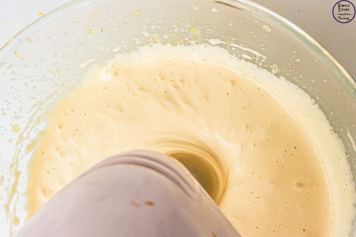 Homemade Vanilla Marshmallows whipping